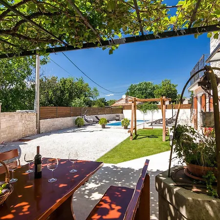 Ferienhaus Ivka Pula